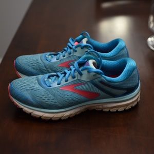 Brooks Adrenaline size 10